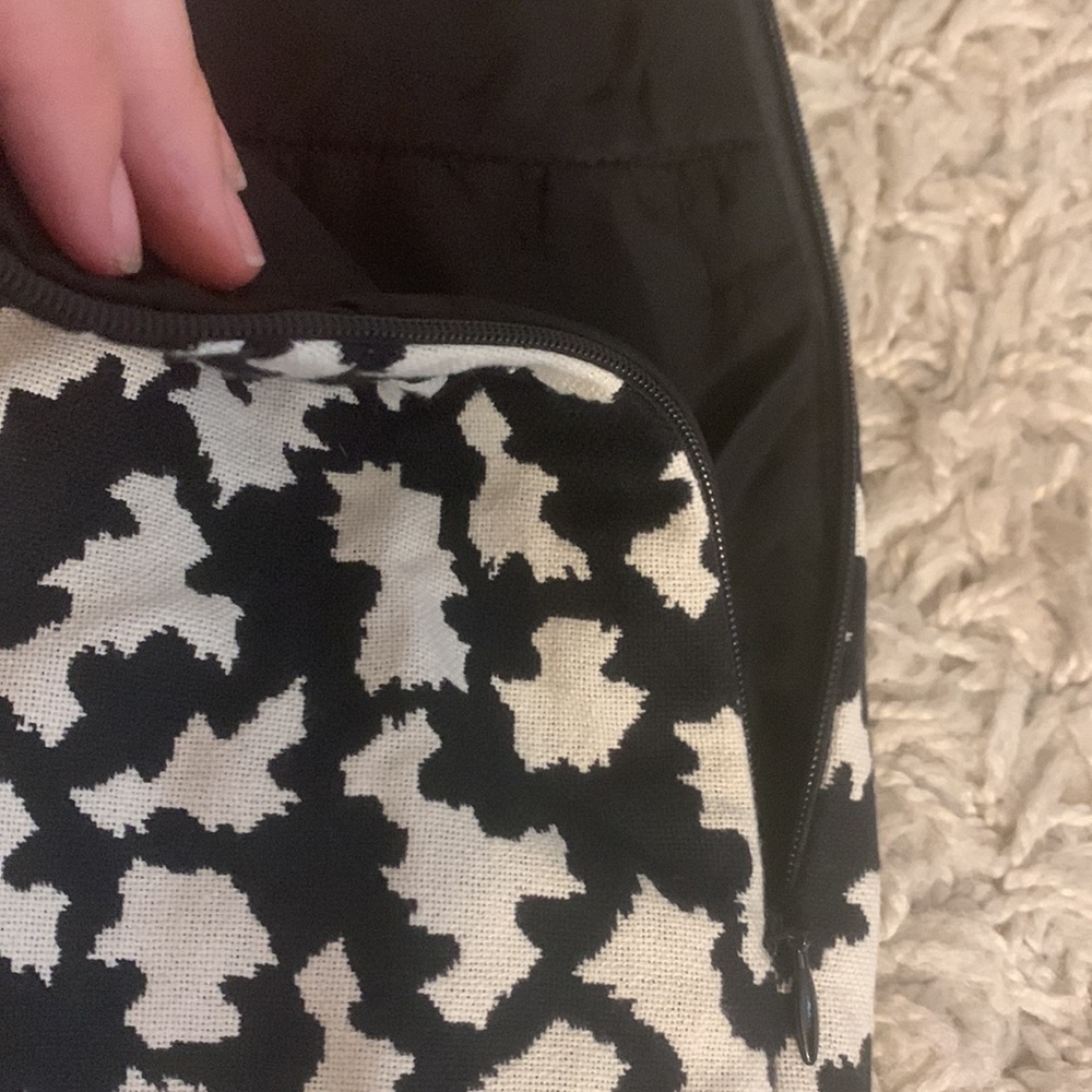 Skirt - Picture 4 of 4